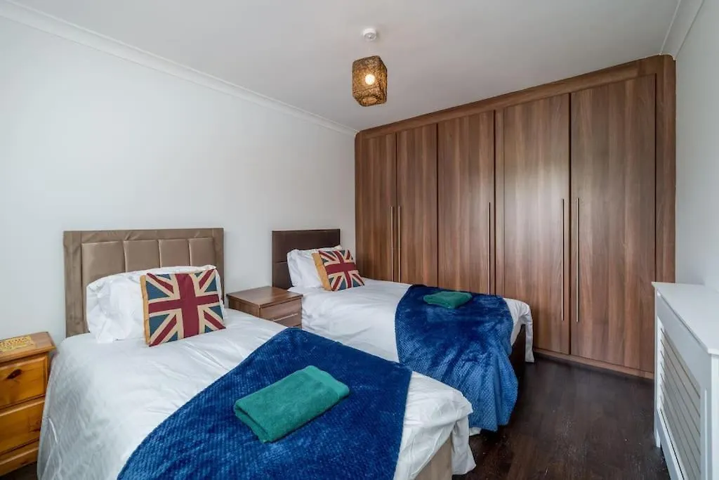 Gorgeous House, 5 Beds, Amazing Transport Links Apartment London United Kingdom