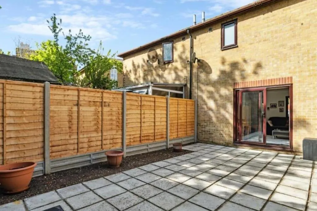 Gorgeous House, 5 Beds, Amazing Transport Links Apartment London